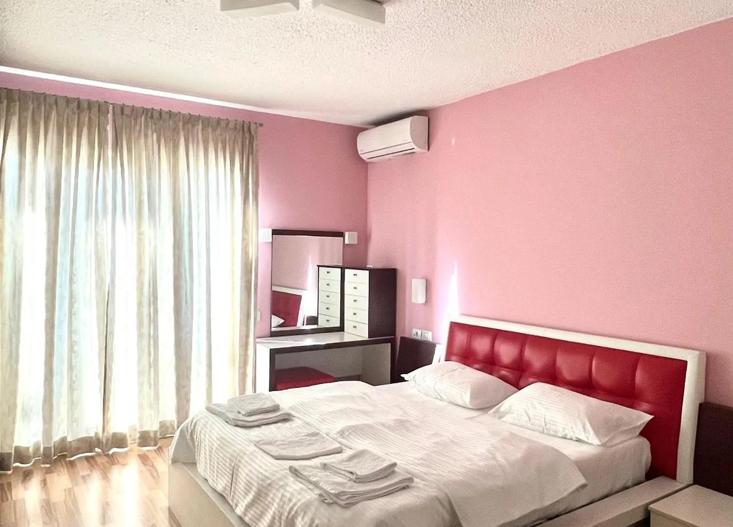 Rolling Apartment Tirana - Near Blloku